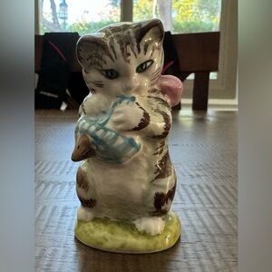 Miss Moppet Beatrix Potter 1954 Royal Albert England F. Warne Co Figurine